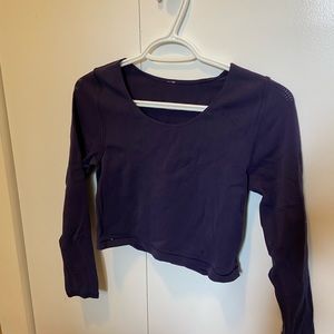 Lululemon purple crop top